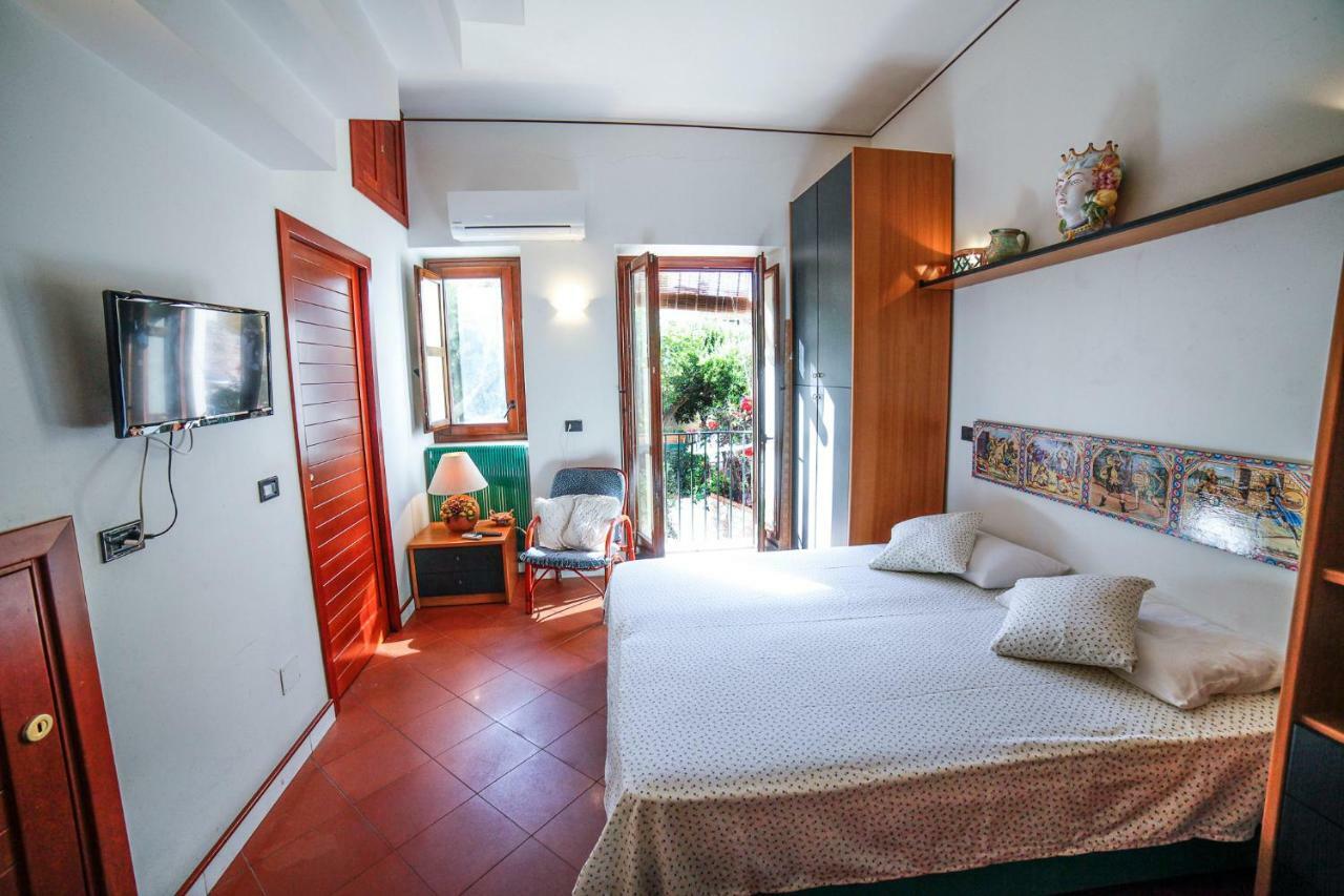 Il Carretto Taormina Center Apartment Bagian luar foto